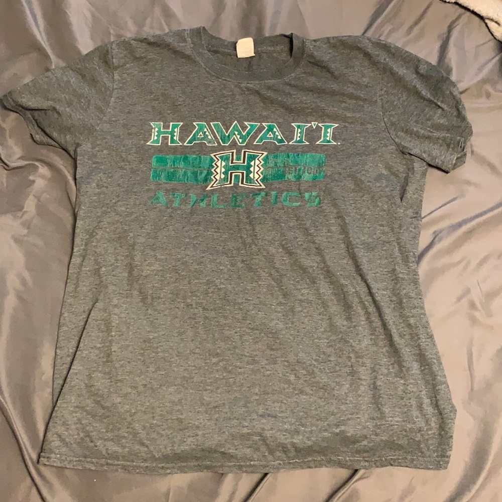 University of Hawaii Tee